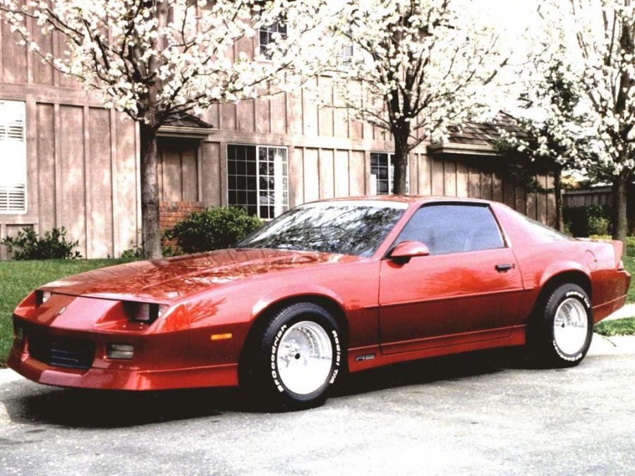  Chevrolet Camaro RS 1990 года  (фото 3 из 3)